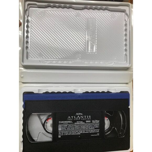 Disney Atlantis the Lost Empire Vintage VHS EUC - Picture 3 of 3